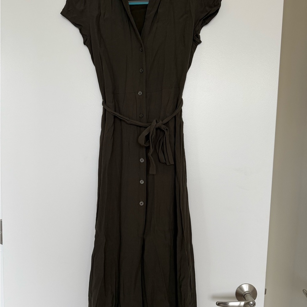 Wilfred Green Midi Dress with Flutter Sleeves and Notched Collar